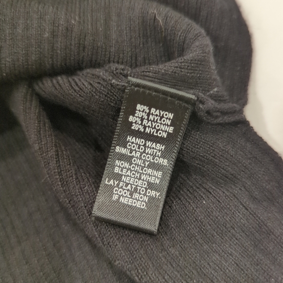 Saks Fifth Avenue Black Shortsleeve Sweater Dress Midi - Women's Size M - Picture 9 of 10